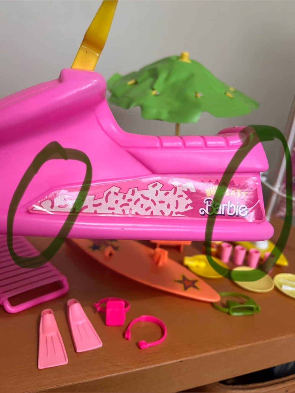 Barbie Jet Ski Playset and Beach playset - Picture 7 of 10